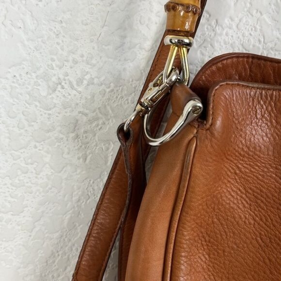 SISO Bamboo Leather Cross Strap Bag - Picture 3 of 11